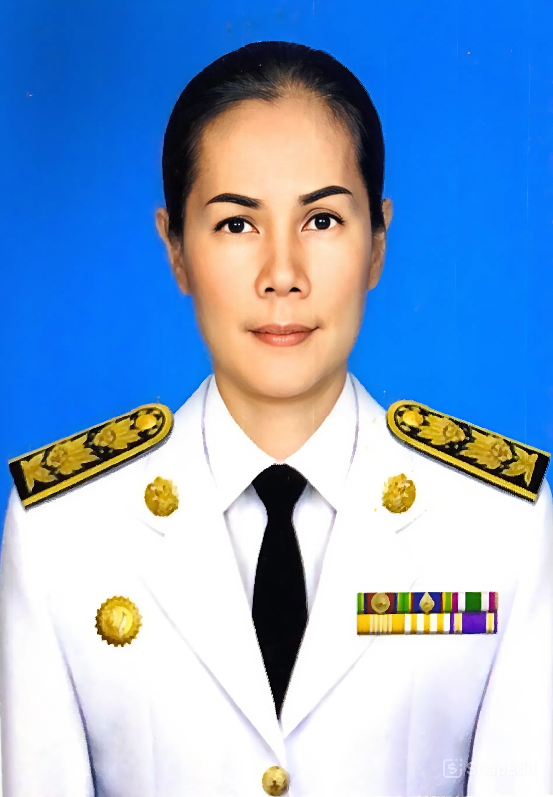 นางจันทร์เพ็ญ ชนไพโรจน์